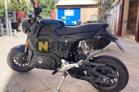 Zitmuv Black Razer 125E 2022