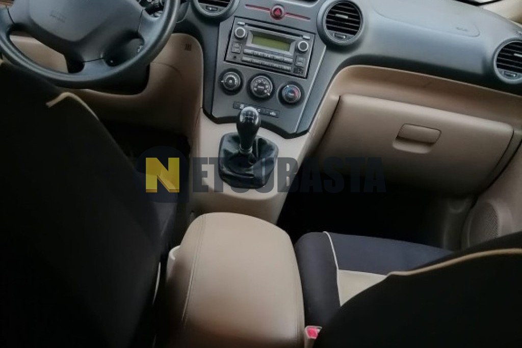 Kia Carens 2.0 CRDi 2010