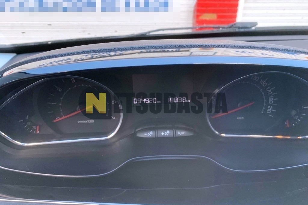 Peugeot 208 1.2 PureTech 2014