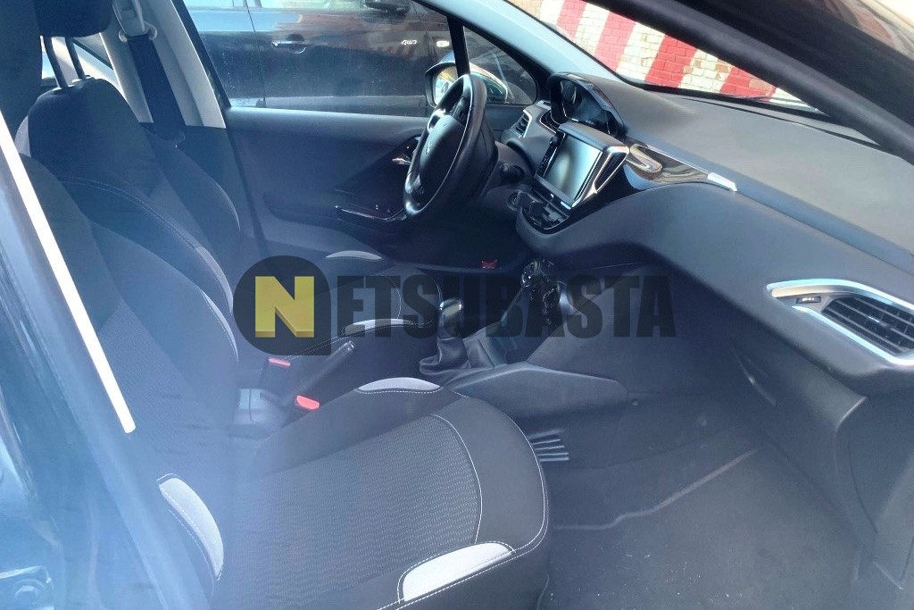 Peugeot 208 1.2 PureTech 2014