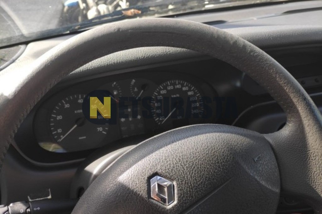 Renault Megane Classic 1.6 16V 2003