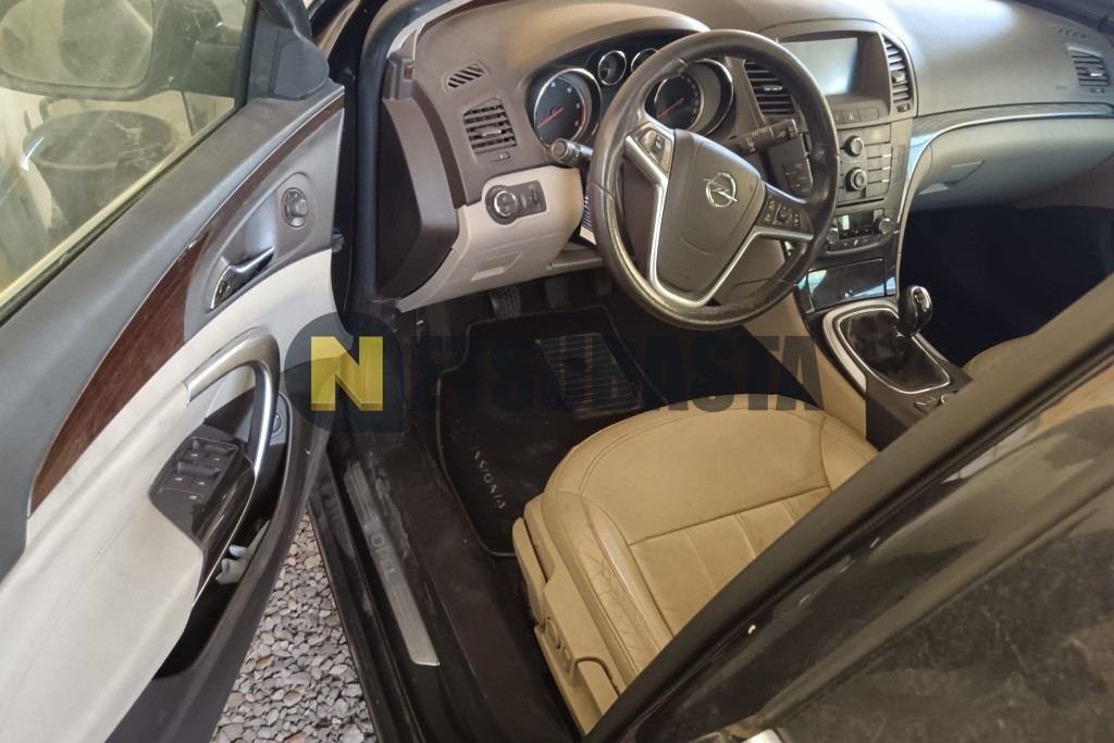 Opel Insignia Sports Tourer 2.0 CDTI 4x4 2011