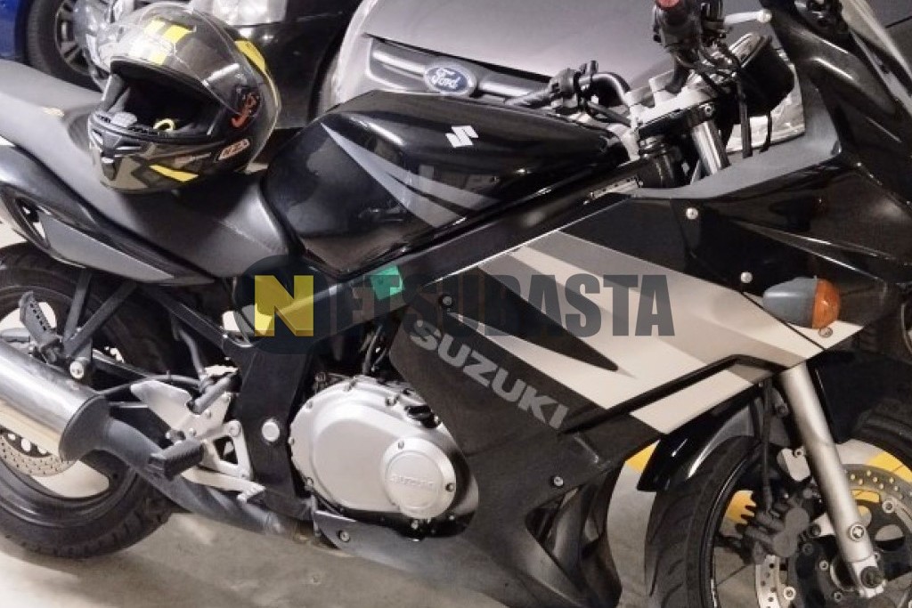 Suzuki GS 500F 2004
