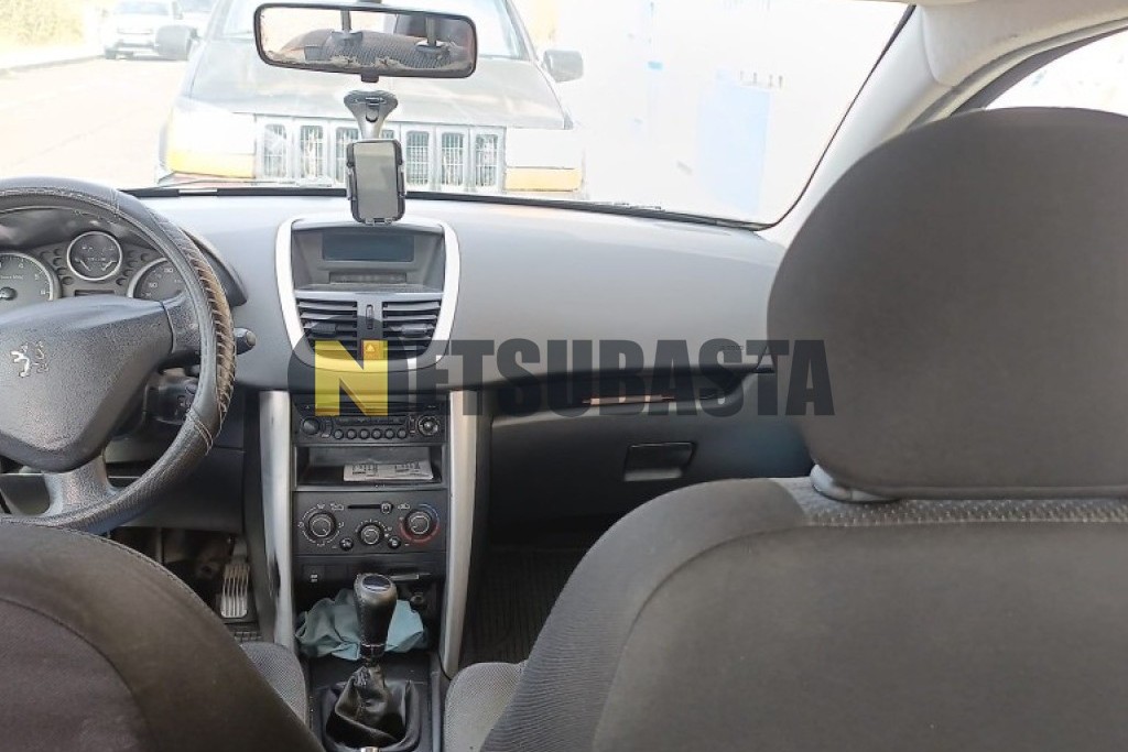 Peugeot 207 1.4i 2011