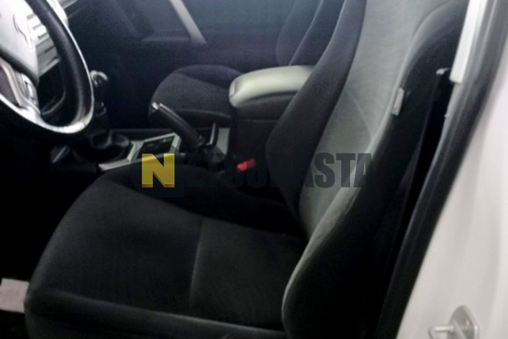 Toyota Land Cruiser 180D 2019