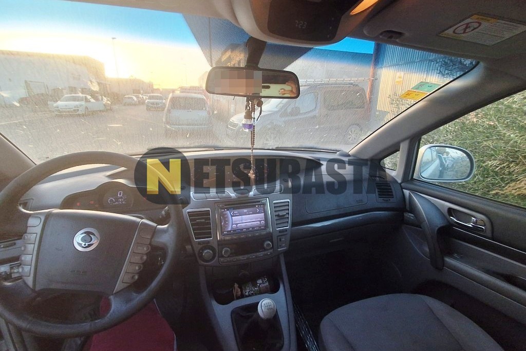 SsangYong Rodius 2.0 eXdi 2014