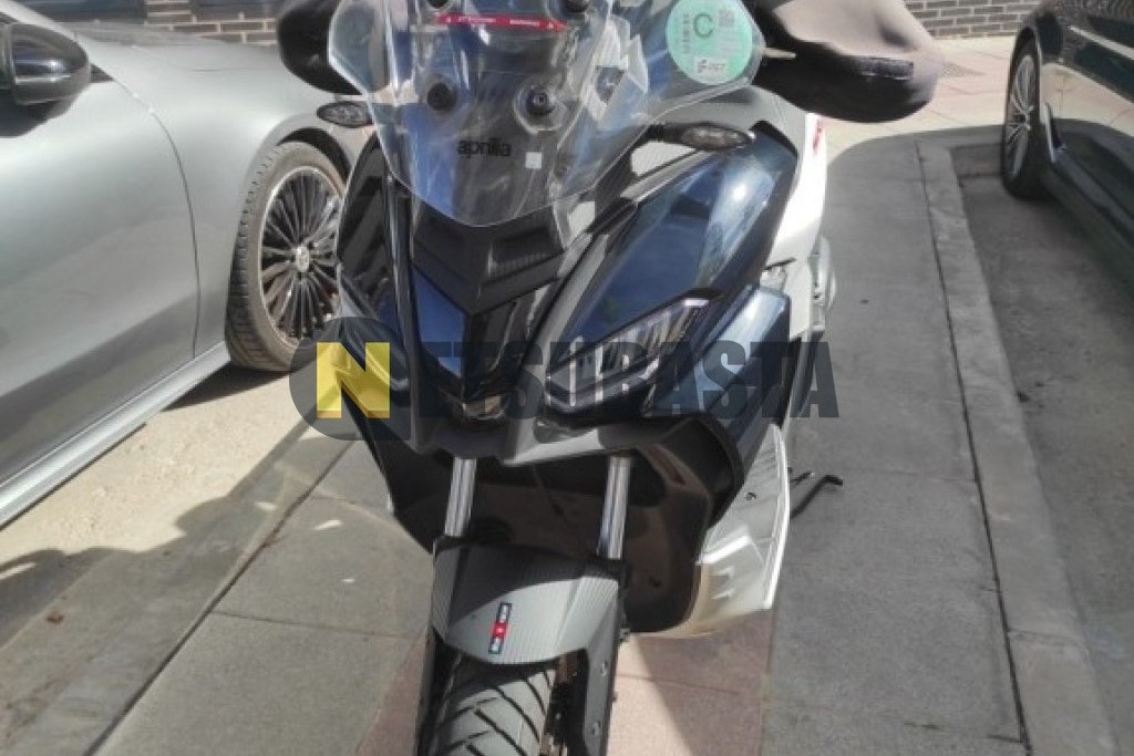 Aprilia SR GT 125 2022