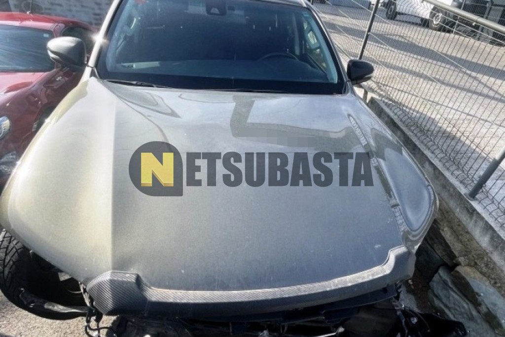 Toyota Hilux Doble Cabina 2.8 204D 4x4 Automático 2023