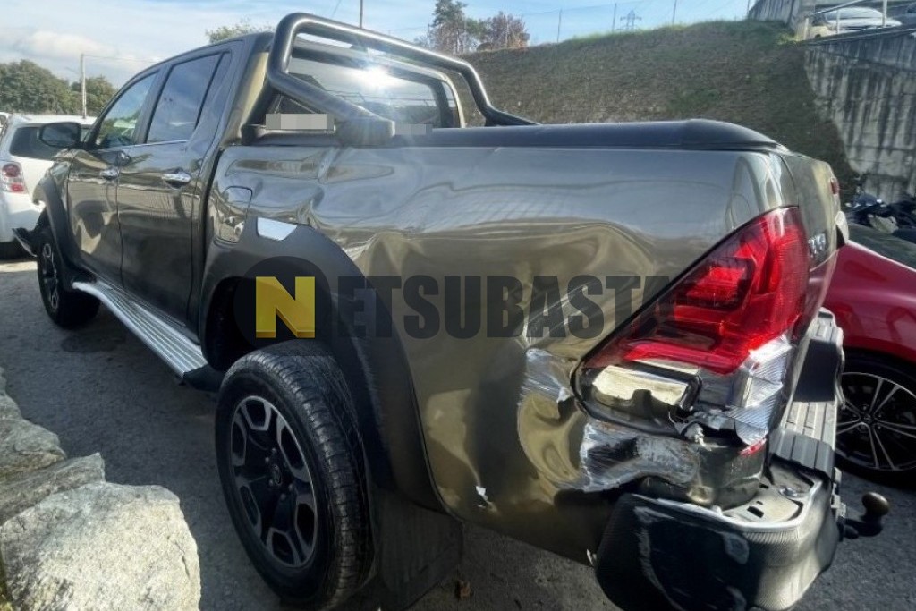 Toyota Hilux Doble Cabina 2.8 204D 4x4 Automático 2023