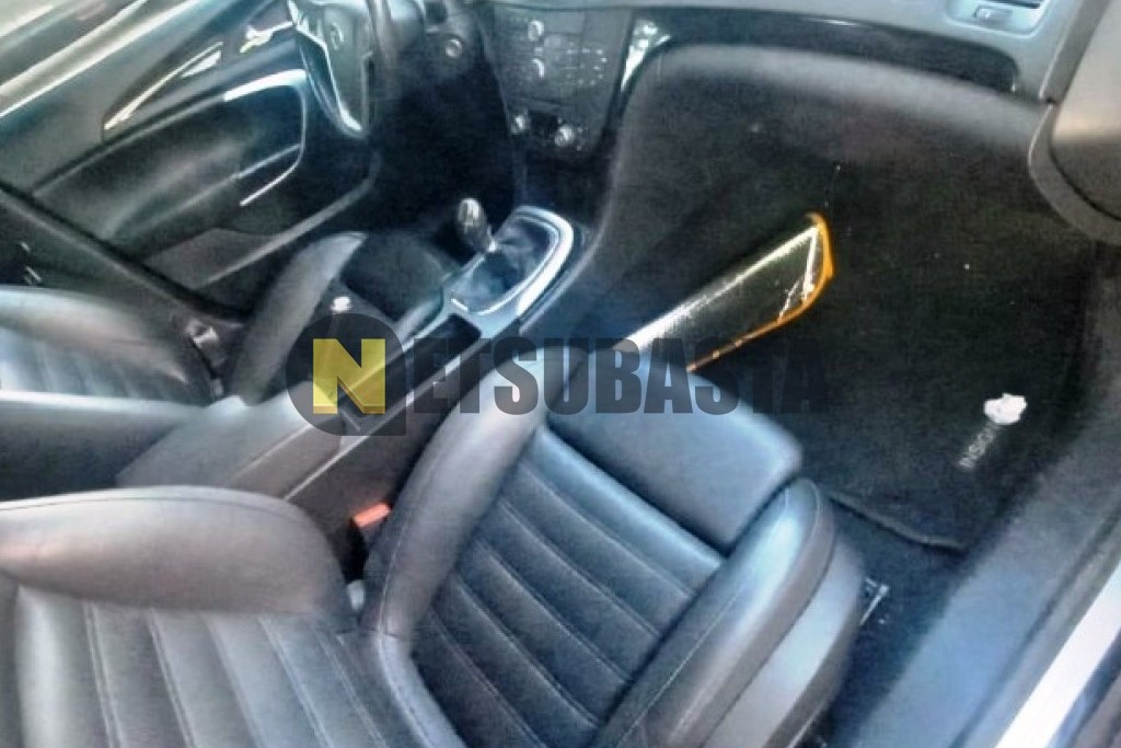 Opel Insignia 2.0 Turbo 4x4 2012