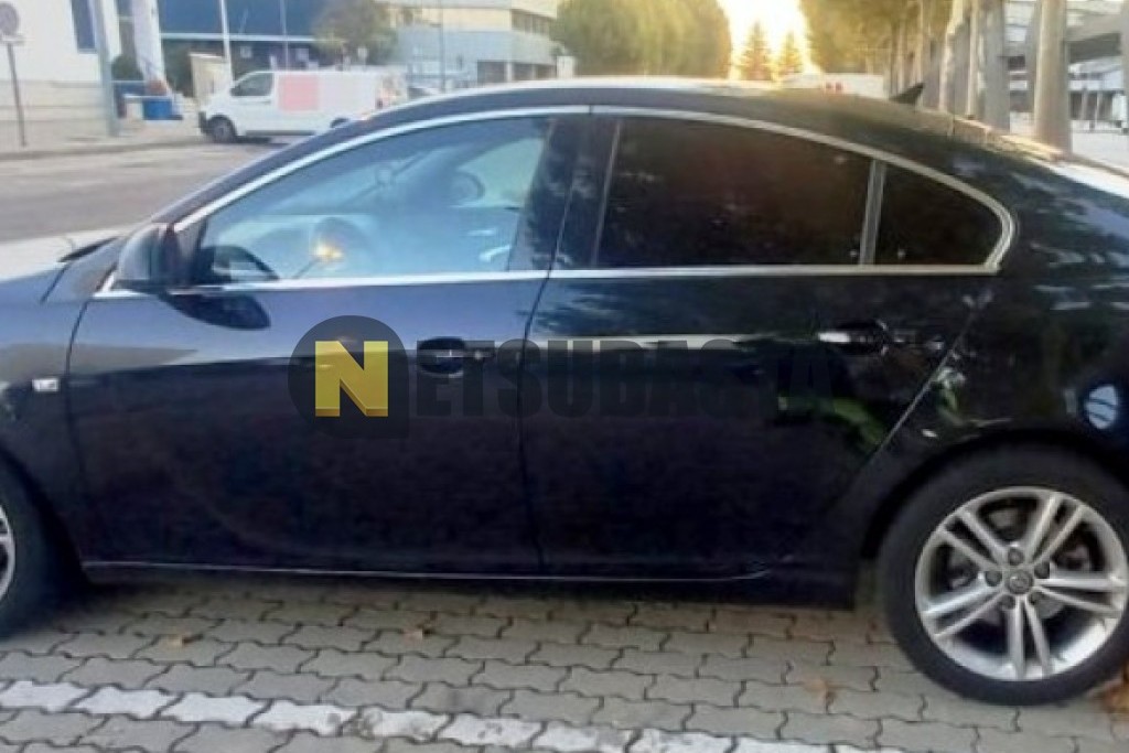 Opel Insignia 2.0 Turbo 4x4 2012