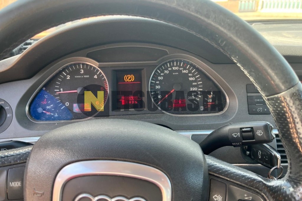 Audi A6 3.0 TDI quattro tiptronic 6 vel. 2004