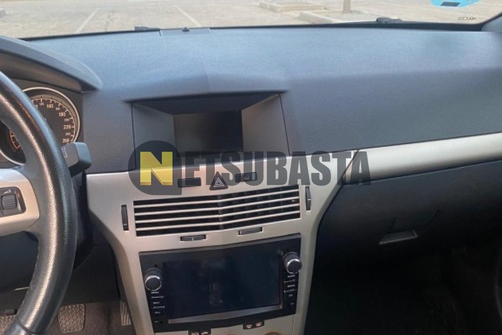 Opel Astra GTC 1.6 2009