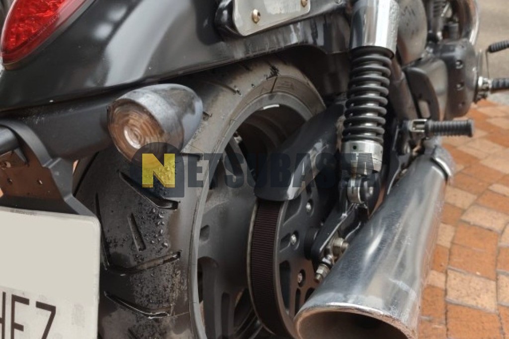 Triumph Thunderbird Storm 2011