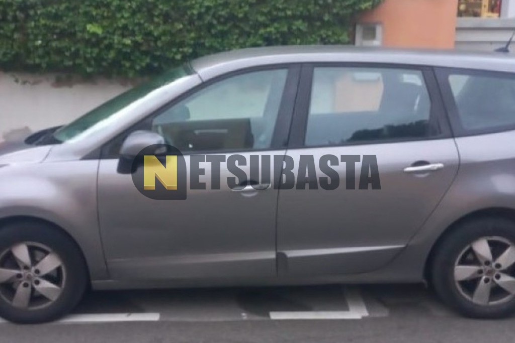 Renault Grand Scenic 1.5 dCi EDC 7 plazas. 2011