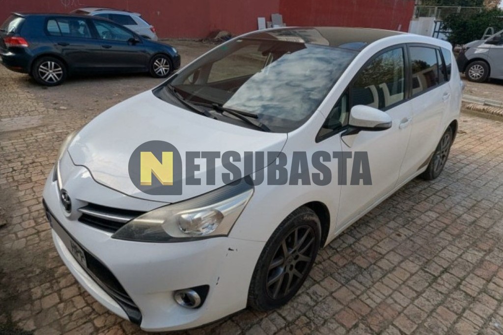 Toyota Verso 120D 7 plazas 2013