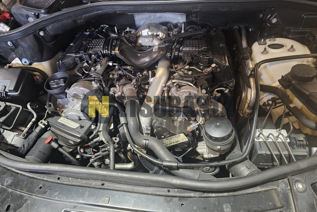 Mercedes-Benz ML 300 CDI BlueEFFICIENCY 2010