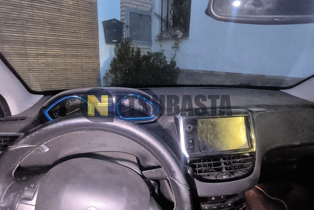 Peugeot 2008 1.6 e-HDi 2013