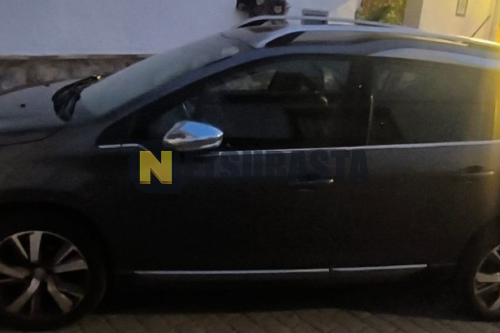 Peugeot 2008 1.6 e-HDi 2013