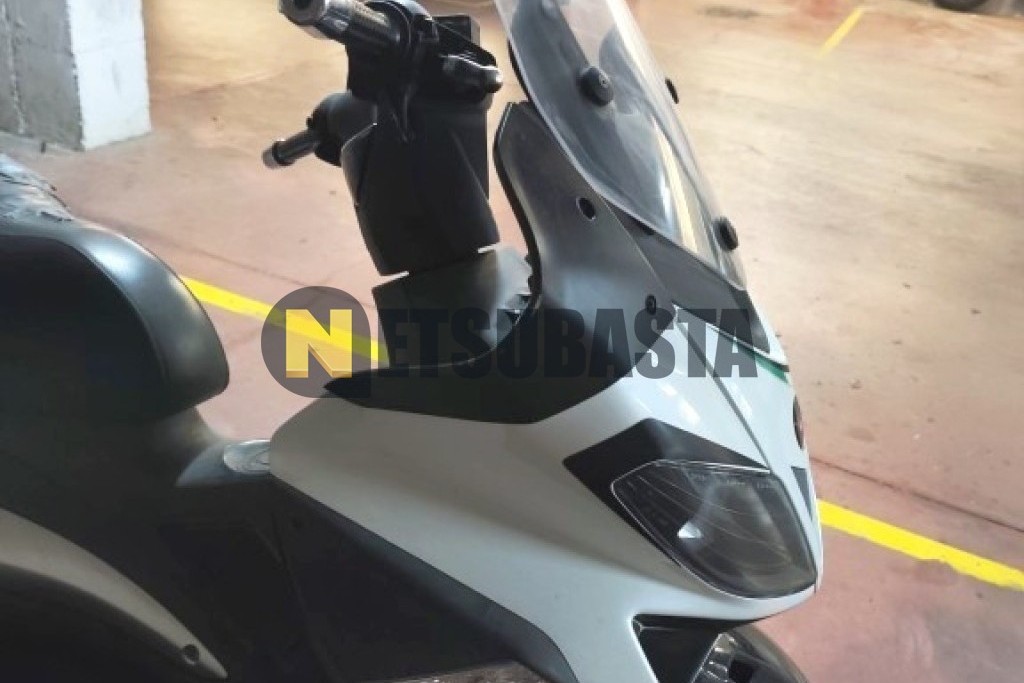 Aprilia SR Max 125 2011
