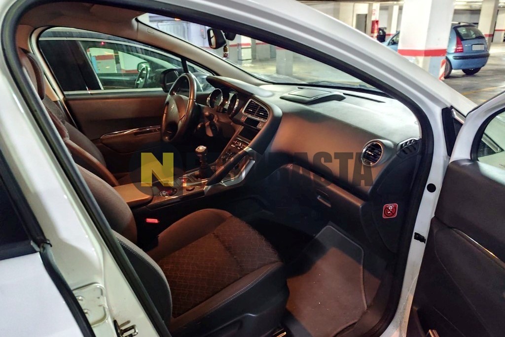 Peugeot 3008 1.6 HDi 2014