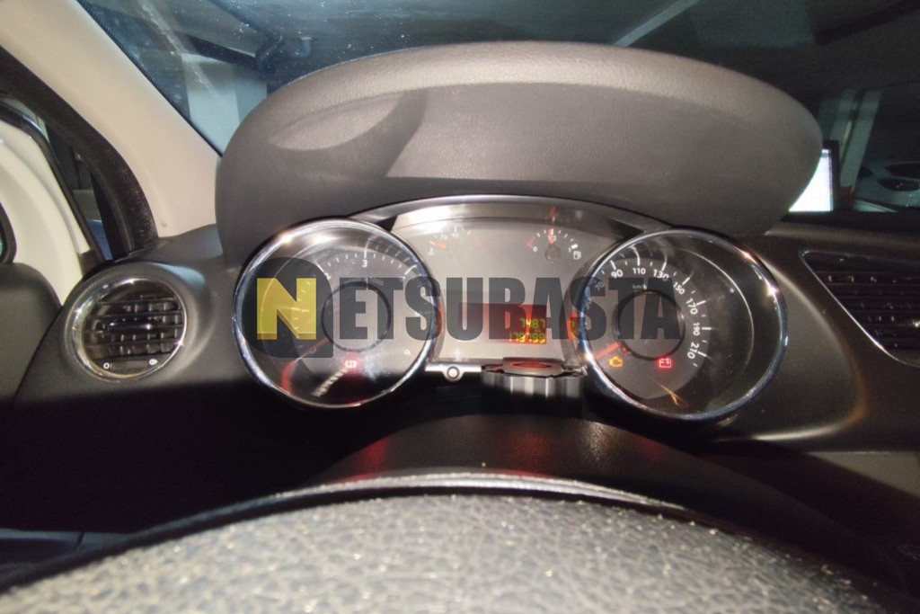 Peugeot 3008 1.6 HDi 2014