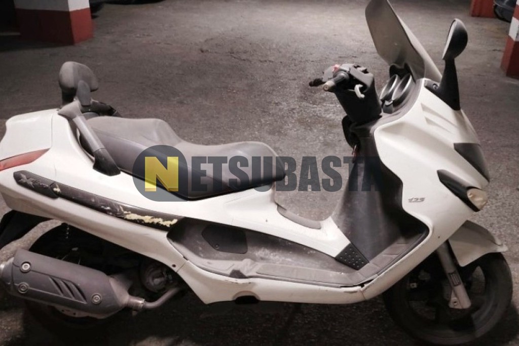 Piaggio X EVO 125 2015