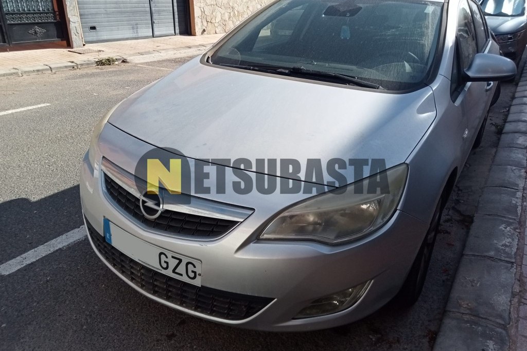 Opel Astra 1.6 2010