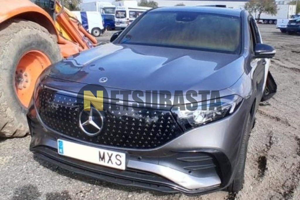 Mercedes-Benz EQB 250+ 2025