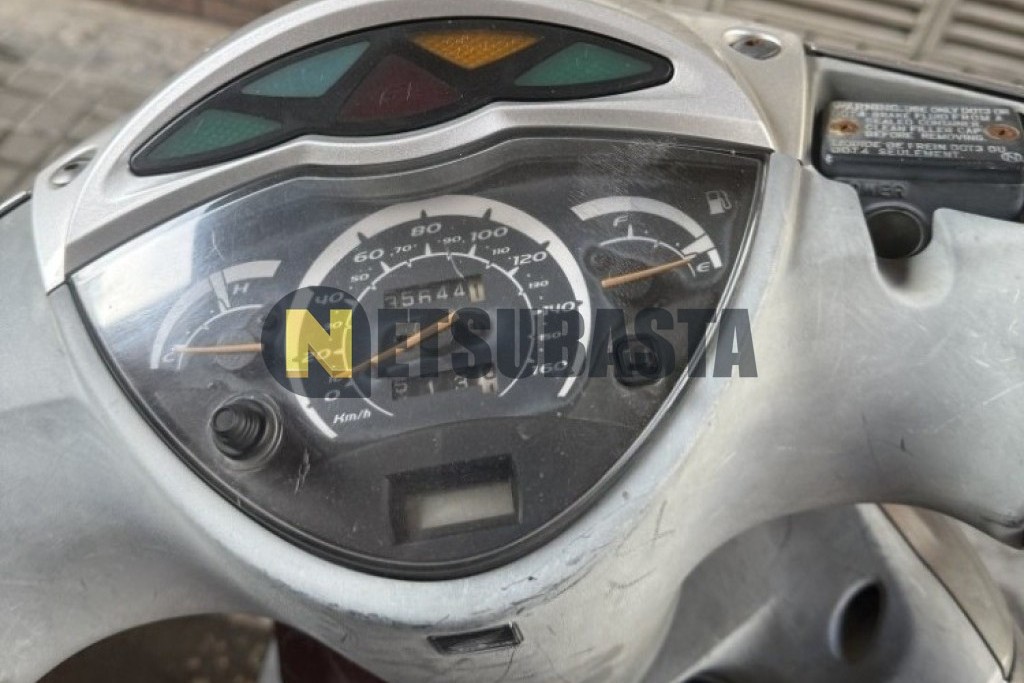 Honda SCOOPY SH125 2005