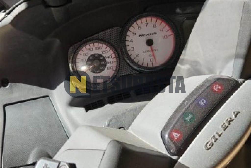 Gilera Nexus 500 2006