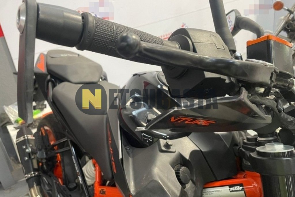 KTM 390 Duke 2021