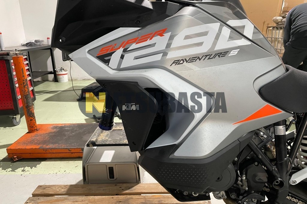 KTM 1290 Super Adventure S 2025