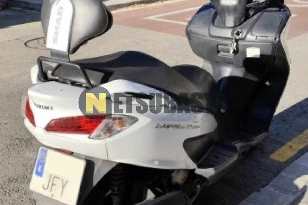 Suzuki Burgman 200 2015