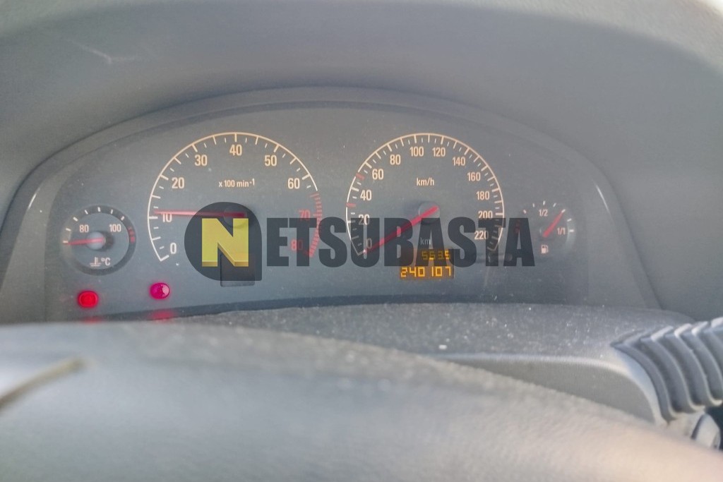 Opel Vectra 2.2 16V 2003