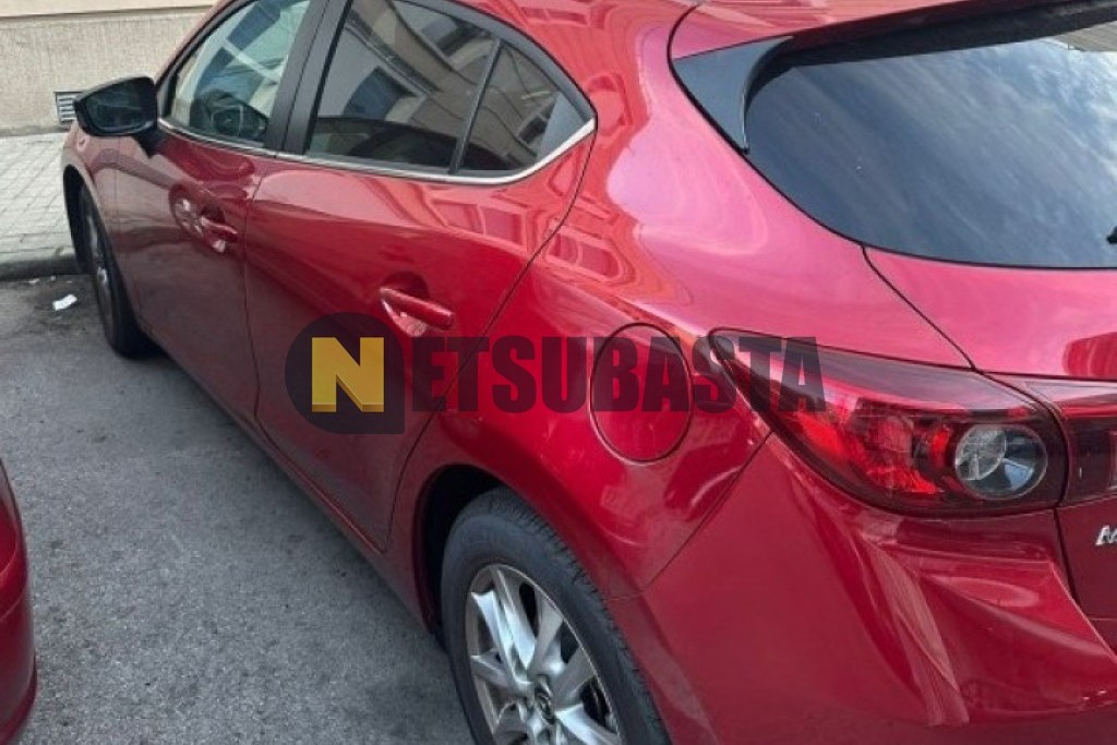 Mazda 3 SKYACTIV-D 2.2 2015