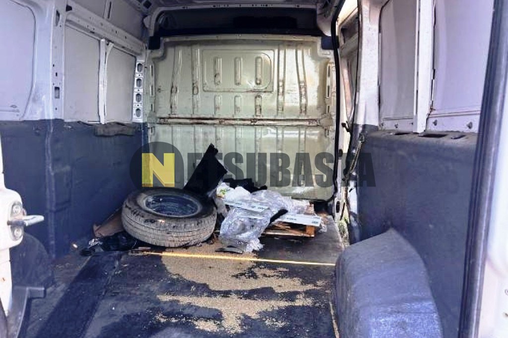 Citroën Jumper 2.2 BlueHDi Furgón 33 L2H2 2022