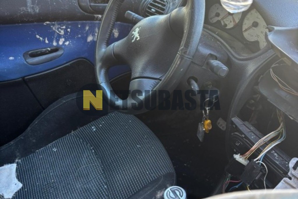 Peugeot 206 Coupé Cabrio 2.0 2001