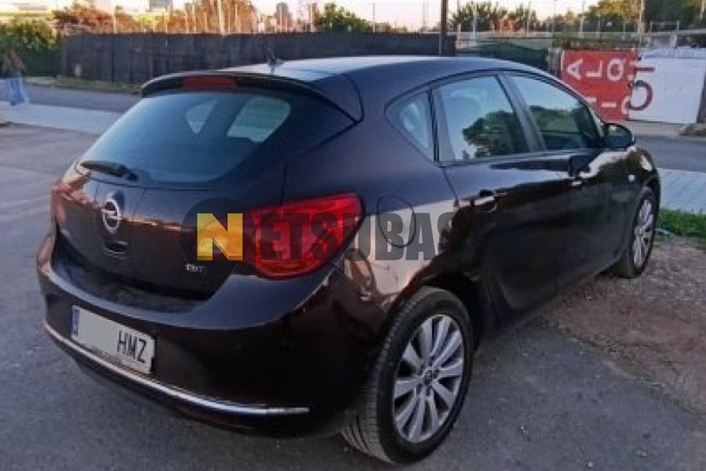 Opel Astra 1.7 CDTI 2012