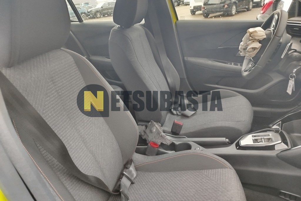 Peugeot 208 1.2 Hybrid e-DCS6 2025