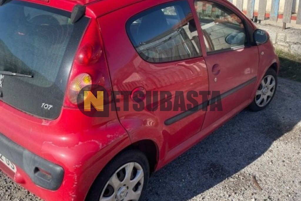 Peugeot 107 1.0i 2010
