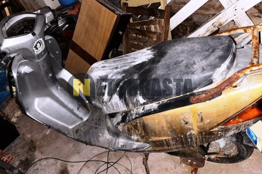 Honda SCV 100 Lead 2005