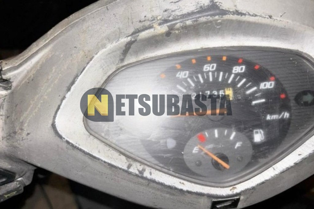 Honda SCV 100 Lead 2005