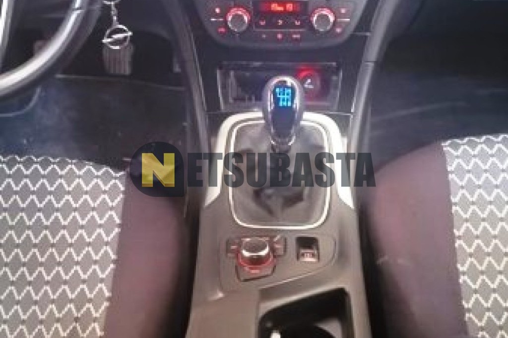 Opel Insignia Sports Tourer 2.0 CDTI ecoflex 2013