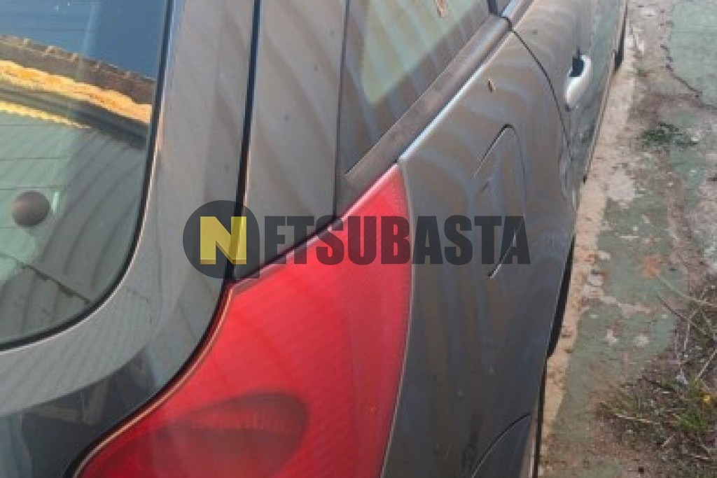 Renault Laguna Grand Tour 2.2 dCi 2003