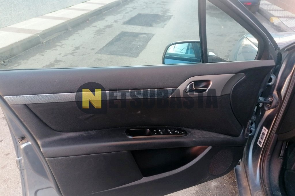 Peugeot 407 2.0 HDi FAP 2005