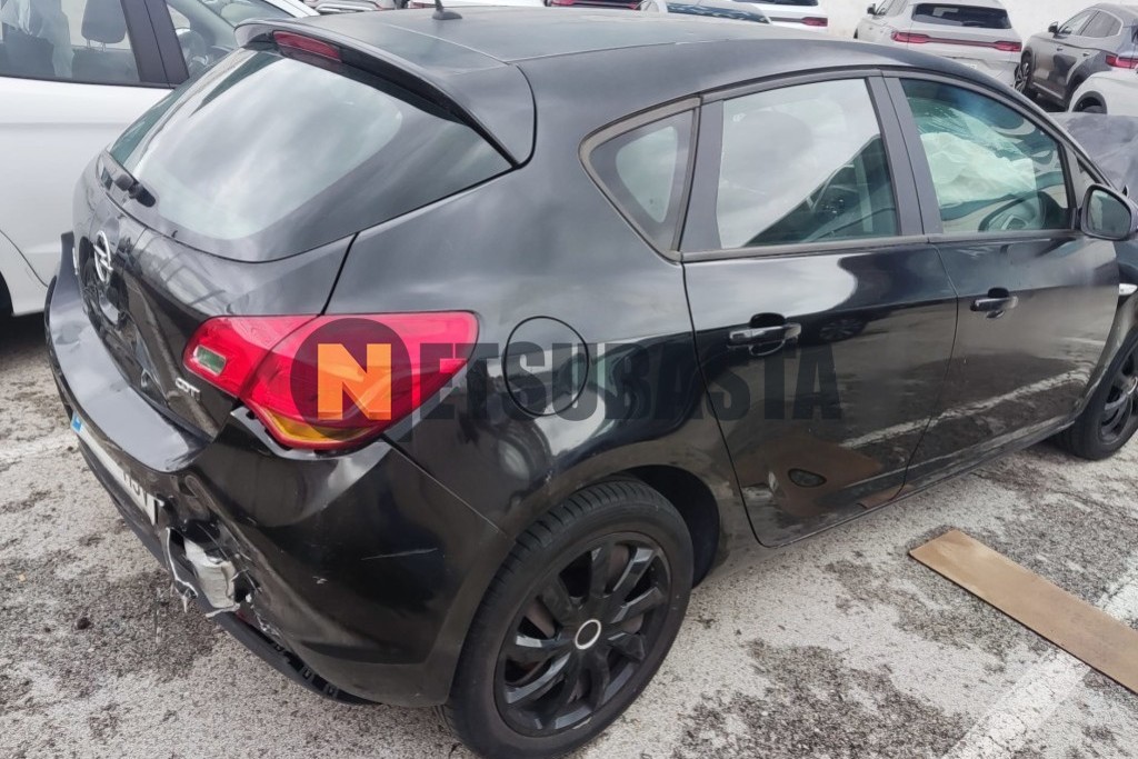 Opel Astra 1.7 CDTI 2012