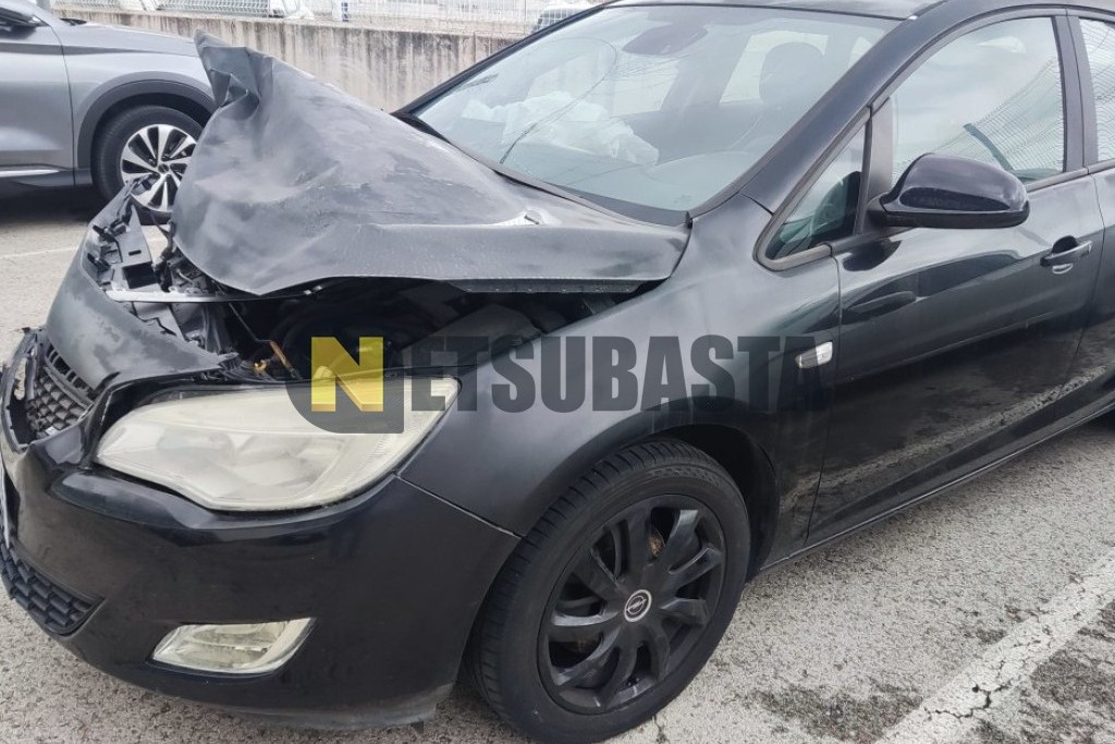 Opel Astra 1.7 CDTI 2012