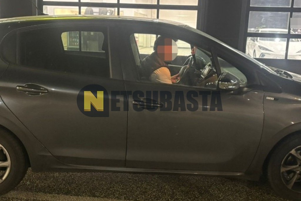 Peugeot 208 1.2 PureTech 2014