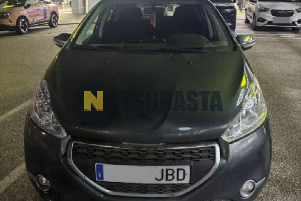 Peugeot 208 1.2 PureTech 2014